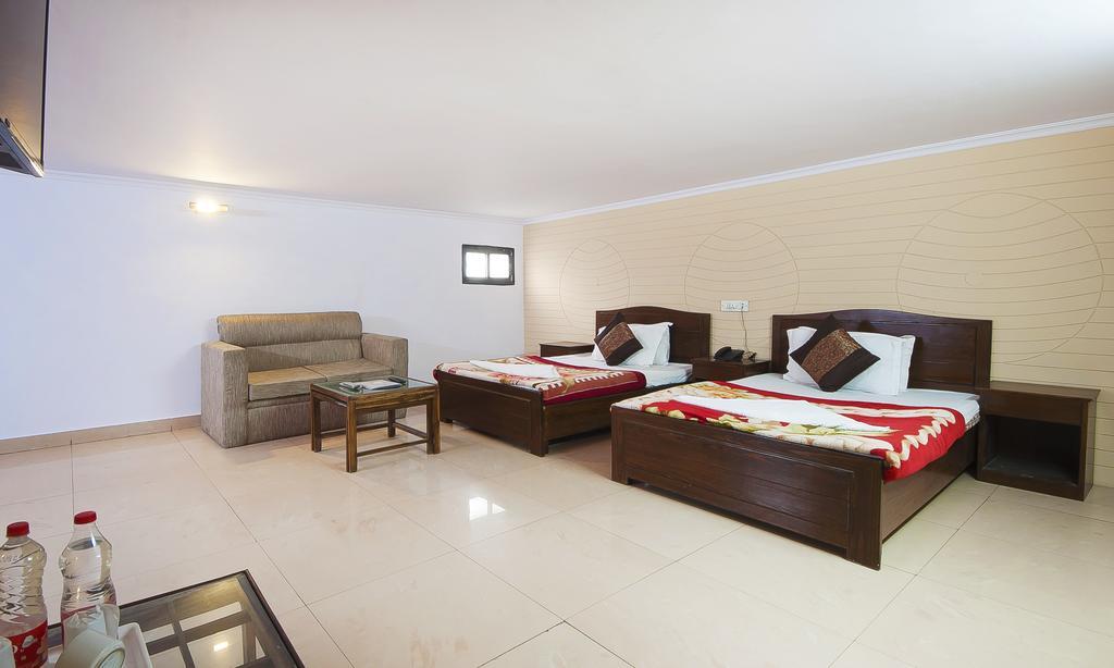 Hotel O Hotel Landmark Inn Delhi  Exterior photo